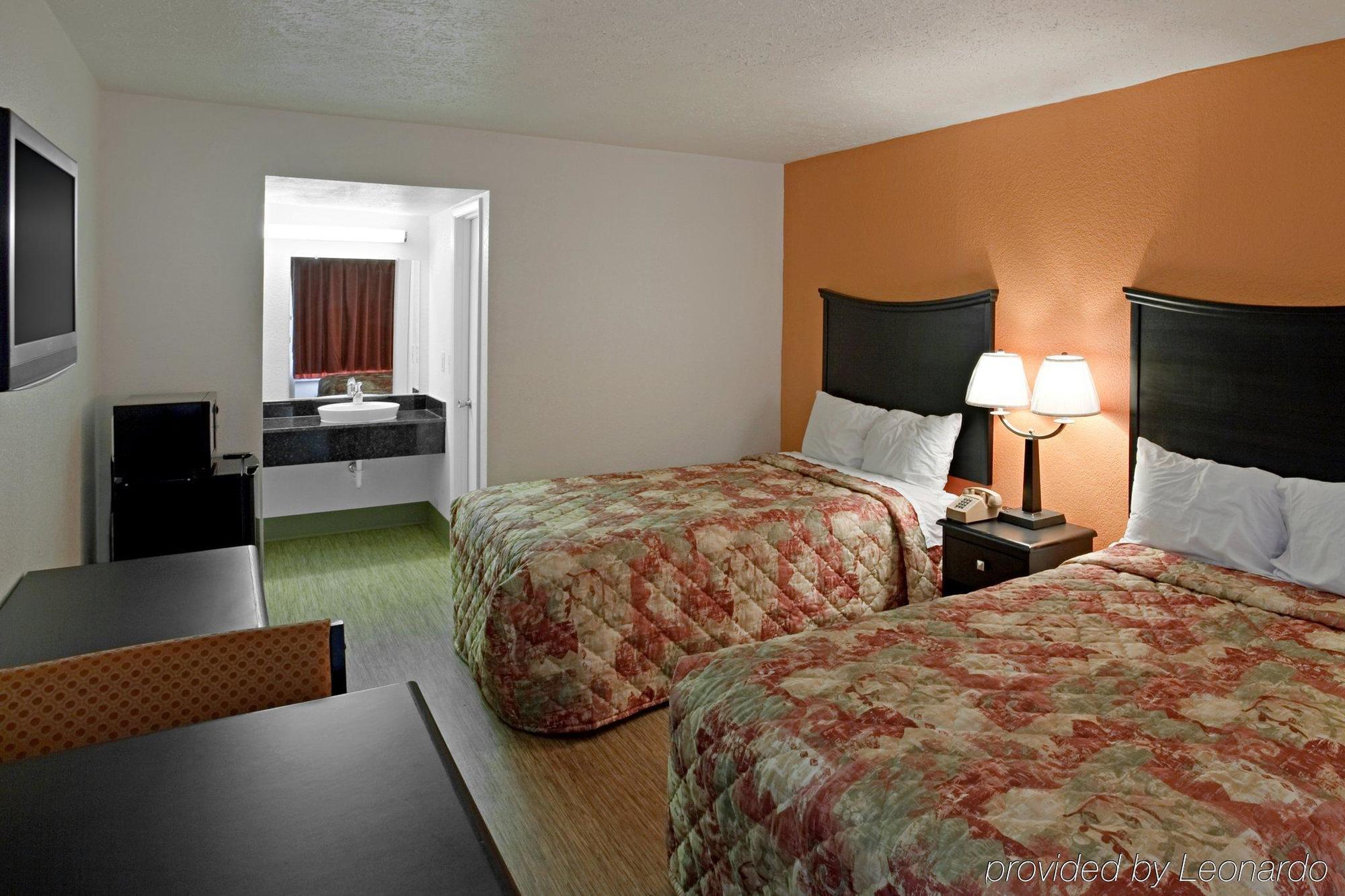 Econo Lodge Metropolis Cameră foto
